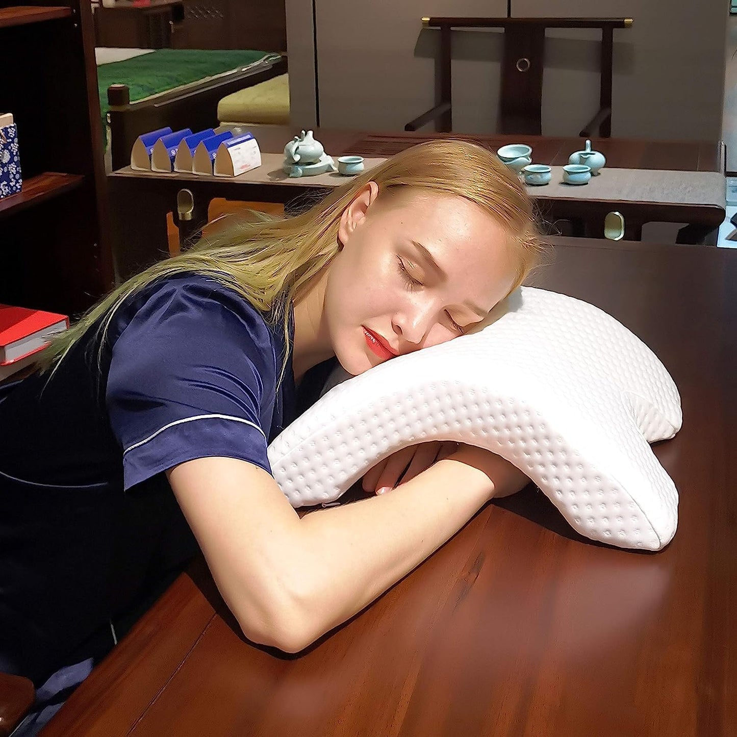 Couple Pillow Arm Pillow Cuddle Pillow with Hole Neck Cervical Pillow for Couples Memory Foam U Shaped for Side Sleeper Office Rest Pillow