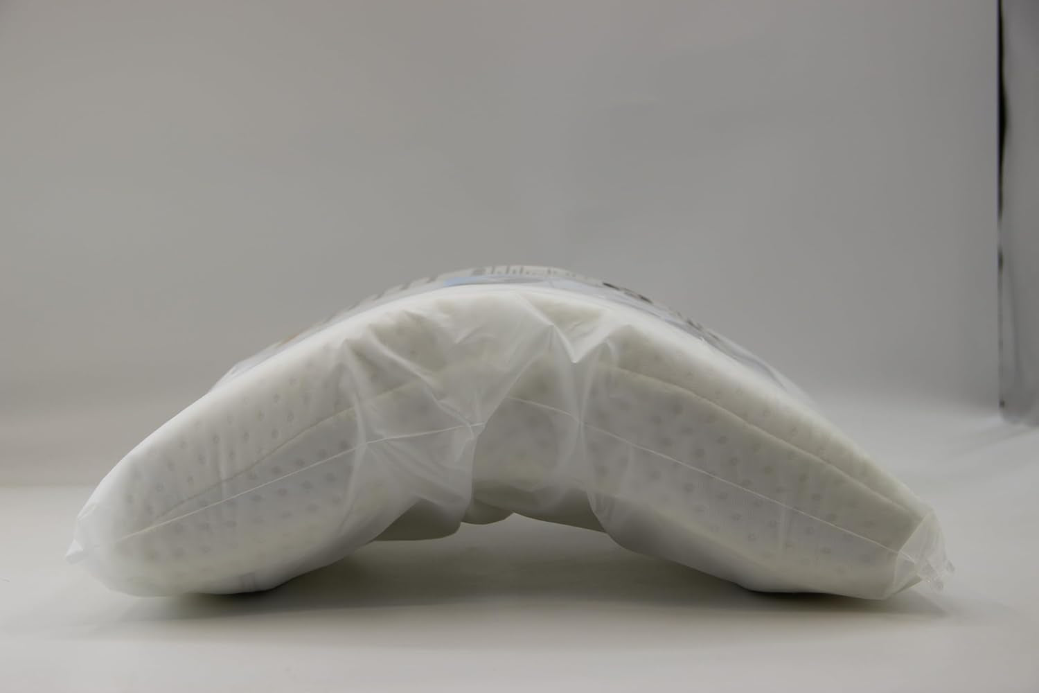 Couple Pillow Arm Pillow Cuddle Pillow with Hole Neck Cervical Pillow for Couples Memory Foam U Shaped for Side Sleeper Office Rest Pillow